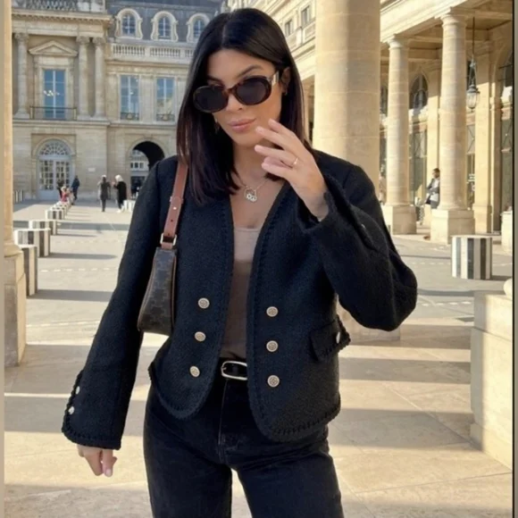 Zara Black Bouclé Blazer with Gold Buttons - Picture 4 of 8